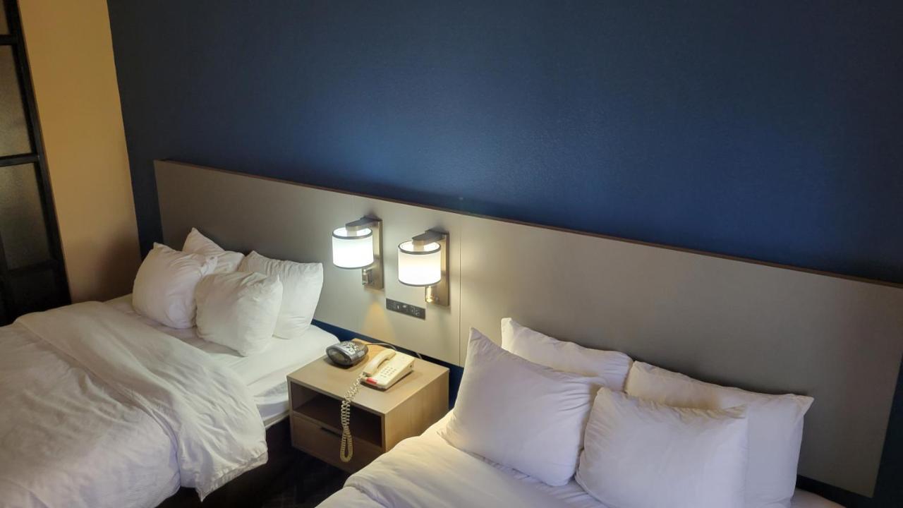 คอมฟอร์ต สวีท Hotel เมคอน ภายนอก รูปภาพ