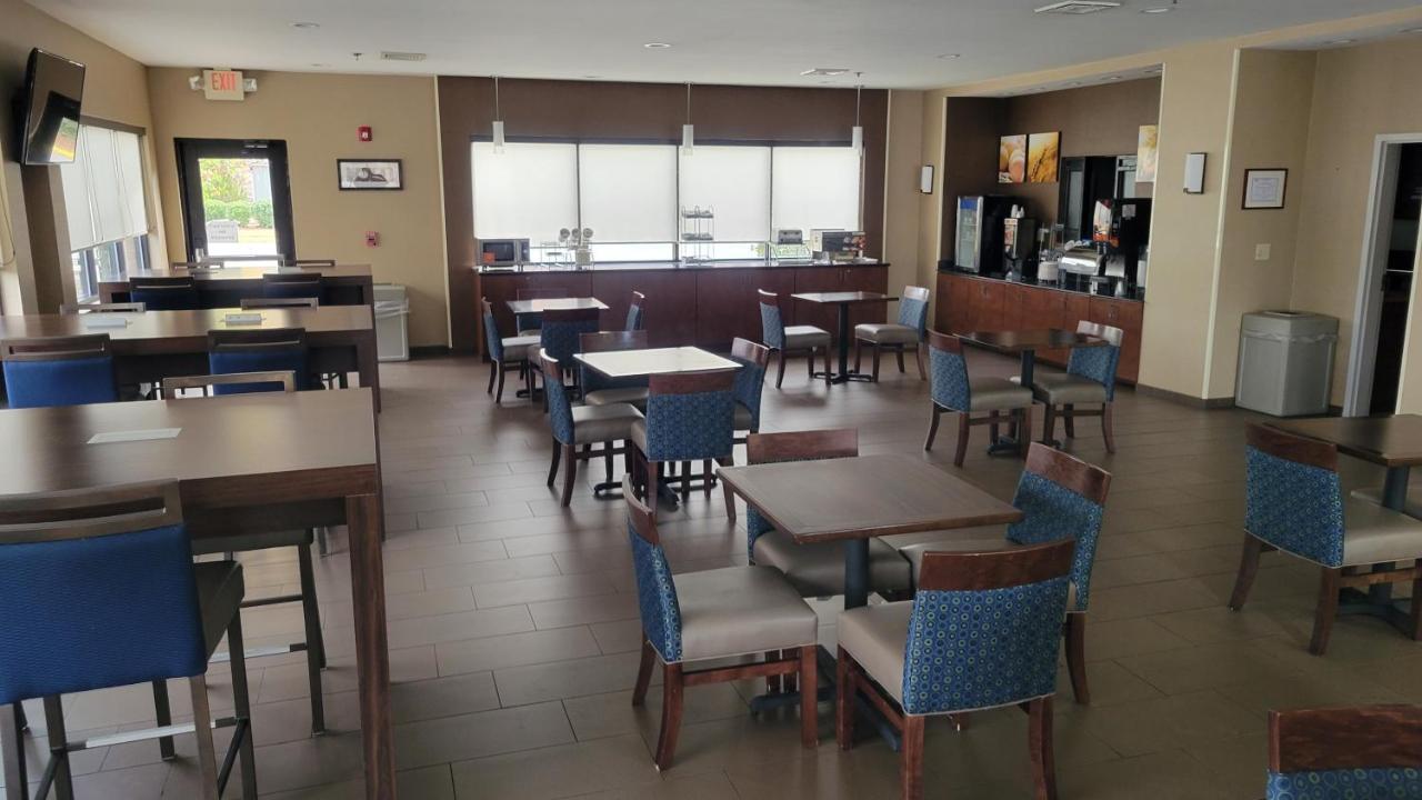 คอมฟอร์ต สวีท Hotel เมคอน ภายนอก รูปภาพ