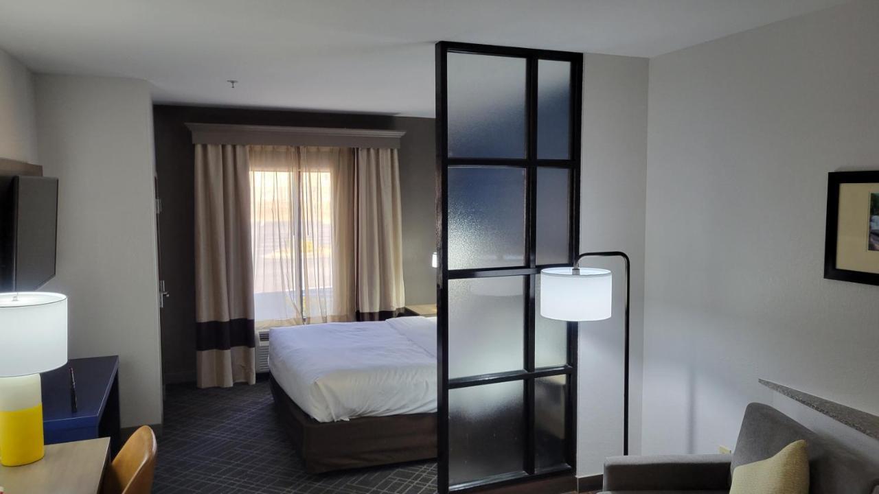 คอมฟอร์ต สวีท Hotel เมคอน ภายนอก รูปภาพ