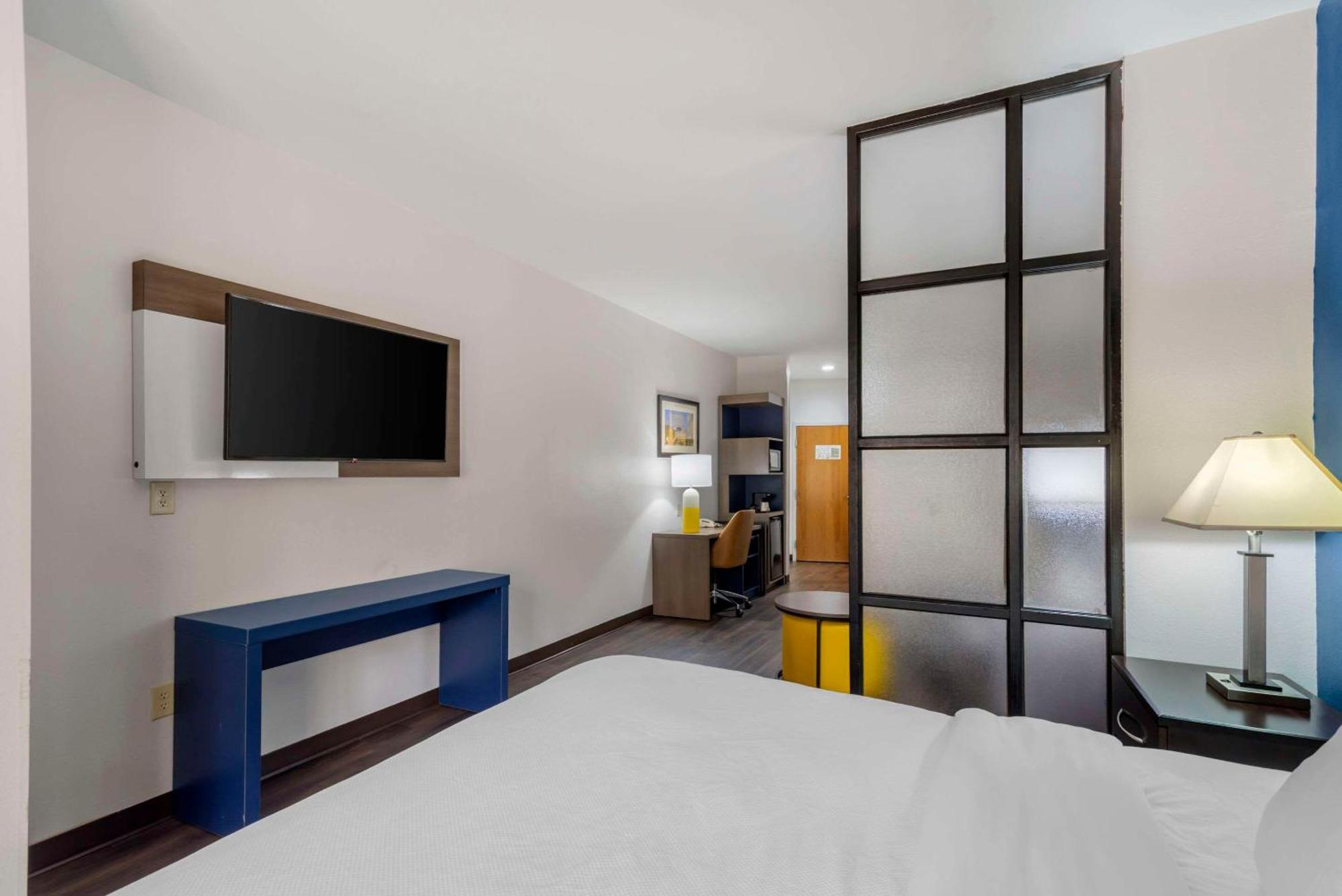 คอมฟอร์ต สวีท Hotel เมคอน ภายนอก รูปภาพ